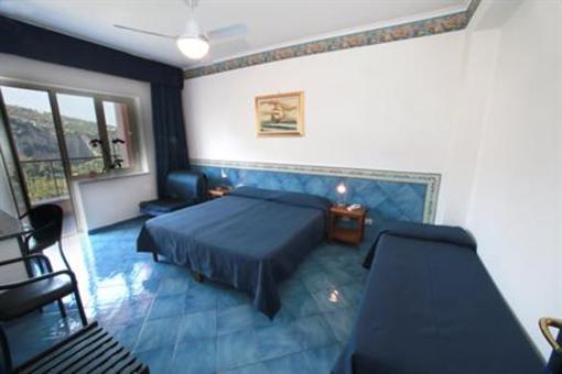 фото отеля Hotel Mary Vico Equense