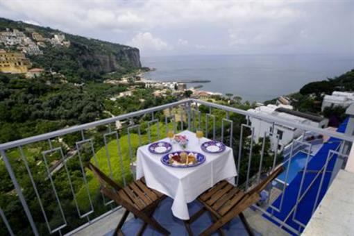 фото отеля Hotel Mary Vico Equense