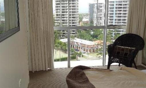 фото отеля Surfers Beachside Holiday Apartments