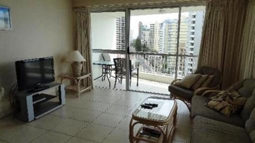 фото отеля Surfers Beachside Holiday Apartments