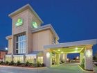 фото отеля La Quinta Inn & Suites Dallas I-35 Walnut Hill Lane