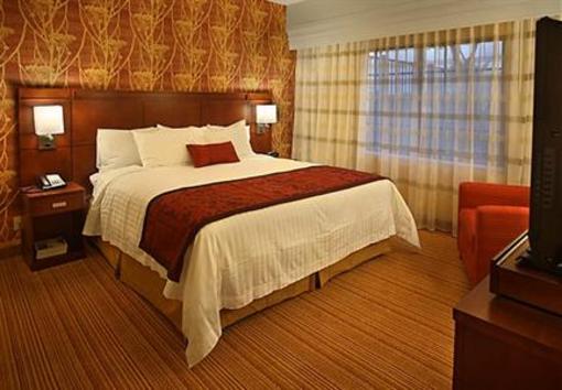 фото отеля Courtyard Hotel Stuart (Florida)