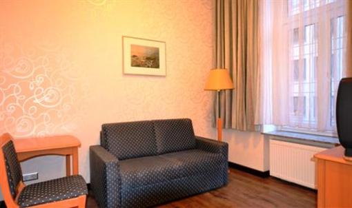 фото отеля Hotel Weidenhof Dusseldorf
