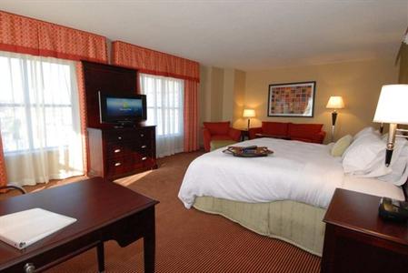 фото отеля Hampton Inn Baltimore Downtown Convention Center