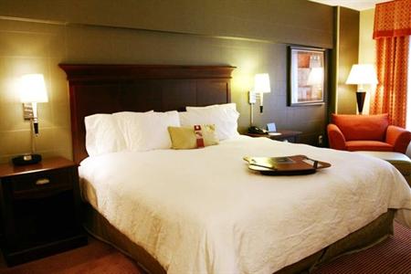 фото отеля Hampton Inn Baltimore Downtown Convention Center