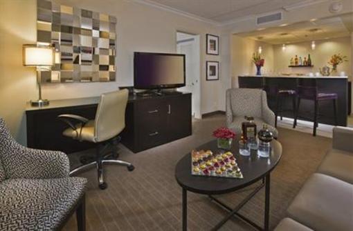 фото отеля Crowne Plaza, Suffern