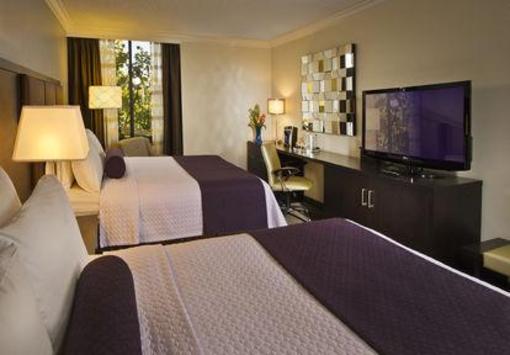 фото отеля Crowne Plaza, Suffern