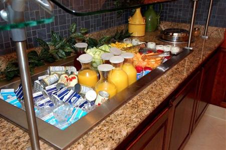 фото отеля Hilton Garden Inn Northeast Raleigh
