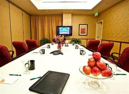 фото отеля Courtyard by Marriott Paso Robles