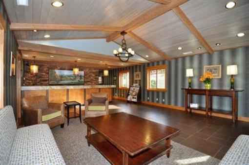 фото отеля BEST WESTERN Lakeside Lodge and Suites