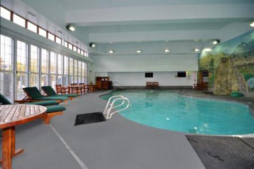 фото отеля BEST WESTERN Lakeside Lodge and Suites