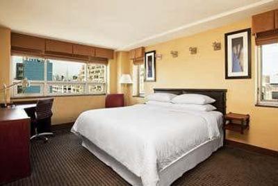 фото отеля Four Points by Sheraton Manhattan SoHo Village