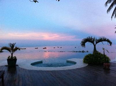 фото отеля Nataya Round House Coral Bay Resort