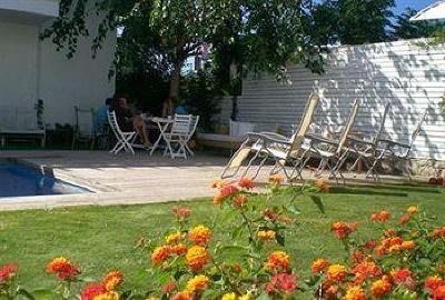 фото отеля Satsuma Suites