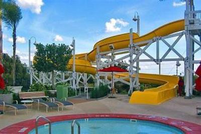 фото отеля Disney's Paradise Pier Hotel