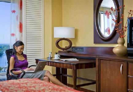 фото отеля Renaissance Montgomery Hotel and Spa At The Convention