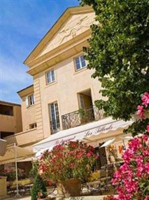 фото отеля Pierre & Vacances Resort Pont-Royal en Provence