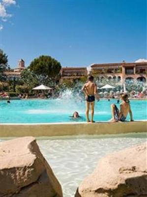 фото отеля Pierre & Vacances Resort Pont-Royal en Provence