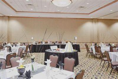 фото отеля Hampton Inn & Suites Columbia (at the University of Missouri)