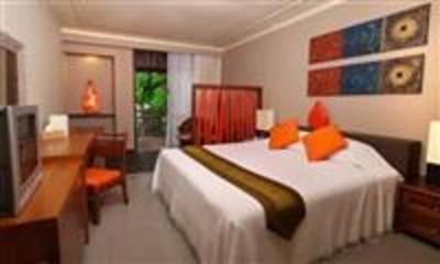 фото отеля Holiday Resort Lombok
