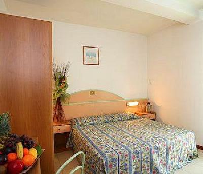 фото отеля Beach 2 Hotel