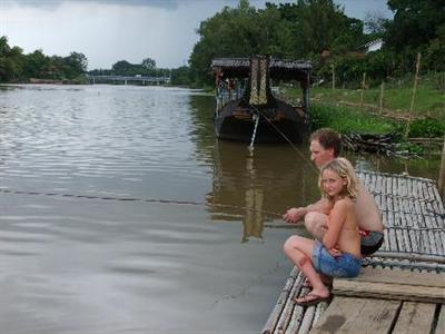 фото отеля Scorpion Tailed Boat Village