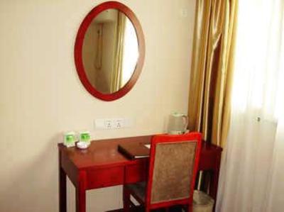 фото отеля GreenTree Inn Zhu Shan Road Metro Station Express Hotel