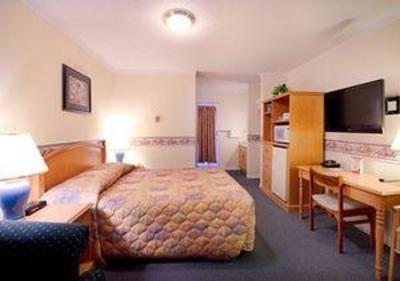 фото отеля Econo Lodge Kelowna