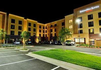 фото отеля SpringHill Suites Corona Riverside