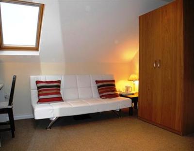 фото отеля Oakside Lodge