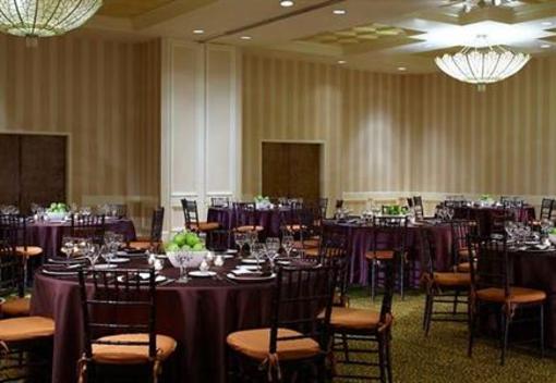 фото отеля Renaissance Westchester Hotel