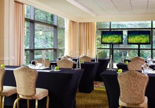 фото отеля Renaissance Westchester Hotel