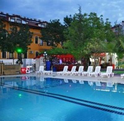 фото отеля New St. Nicholas Garden Hotel
