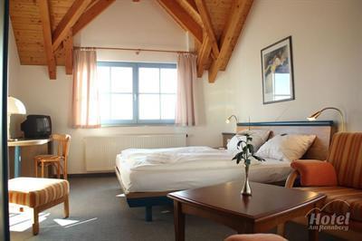 фото отеля Hotel am Rennberg