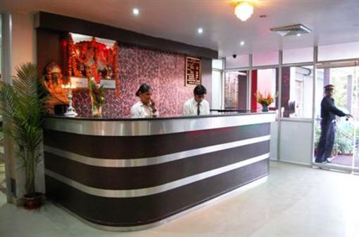 фото отеля Hotel Abhay Palace