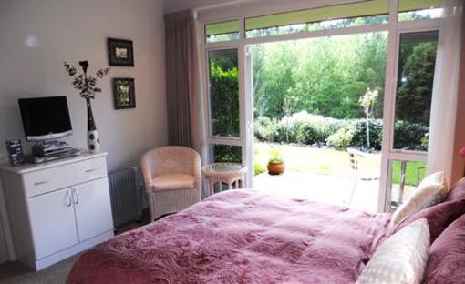 фото отеля Totara Lodge Homestay