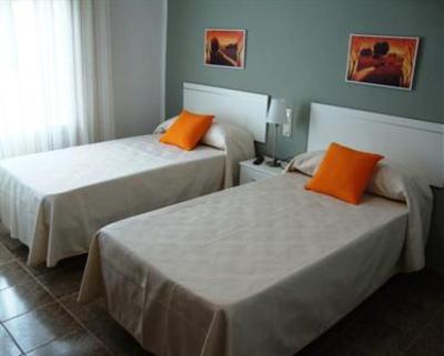 фото отеля Nuevo Real Salon-Hostal-Restaurante
