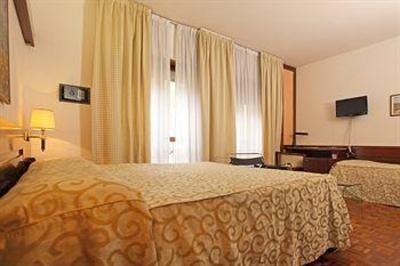 фото отеля Grand Hotel Duomo Pisa
