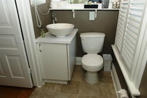 фото отеля Colborne Bed and Breakfast