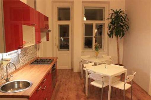 фото отеля Adam&Eva Hostel