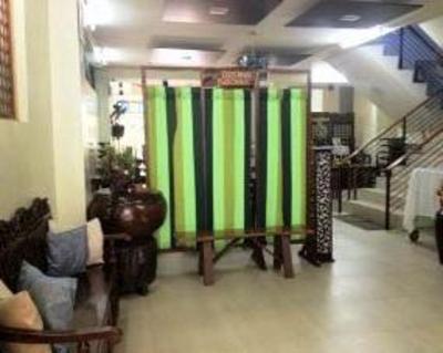 фото отеля Cordillera Family Inn