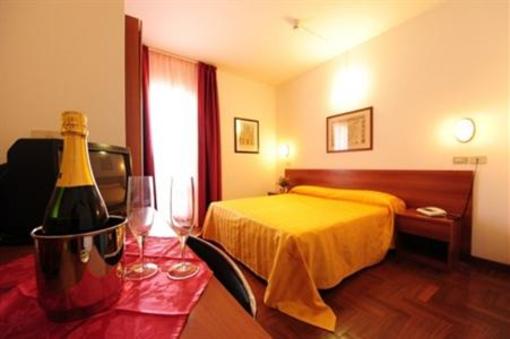 фото отеля Kristall Hotel Orvieto