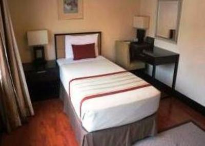 фото отеля Iriga Plaza Hotel