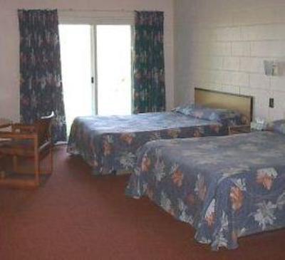 фото отеля Top Notch Restaurant & Motel