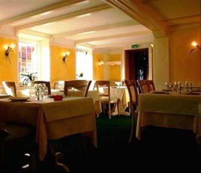 фото отеля Logis Hotel Aux Comtes De Hanau