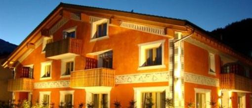 фото отеля Residenza Chesa Seraina