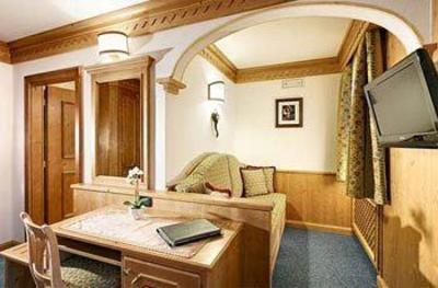 фото отеля Columbia Hotel Cortina d'Ampezzo