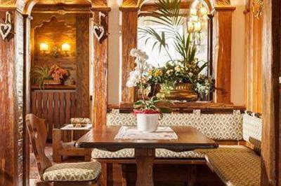 фото отеля Columbia Hotel Cortina d'Ampezzo