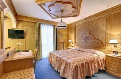 фото отеля Columbia Hotel Cortina d'Ampezzo