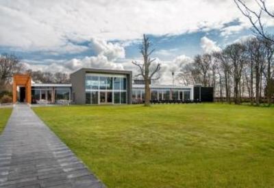 фото отеля Stayokay Hostel Egmond aan Zee